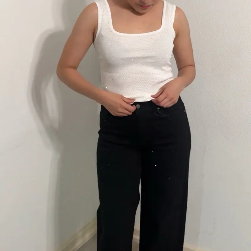 Rhinestone Shirt - White Tank Top with Rhinestones, Sleeveless, Round Neck, Casual Style, Perfect for Daily Wear