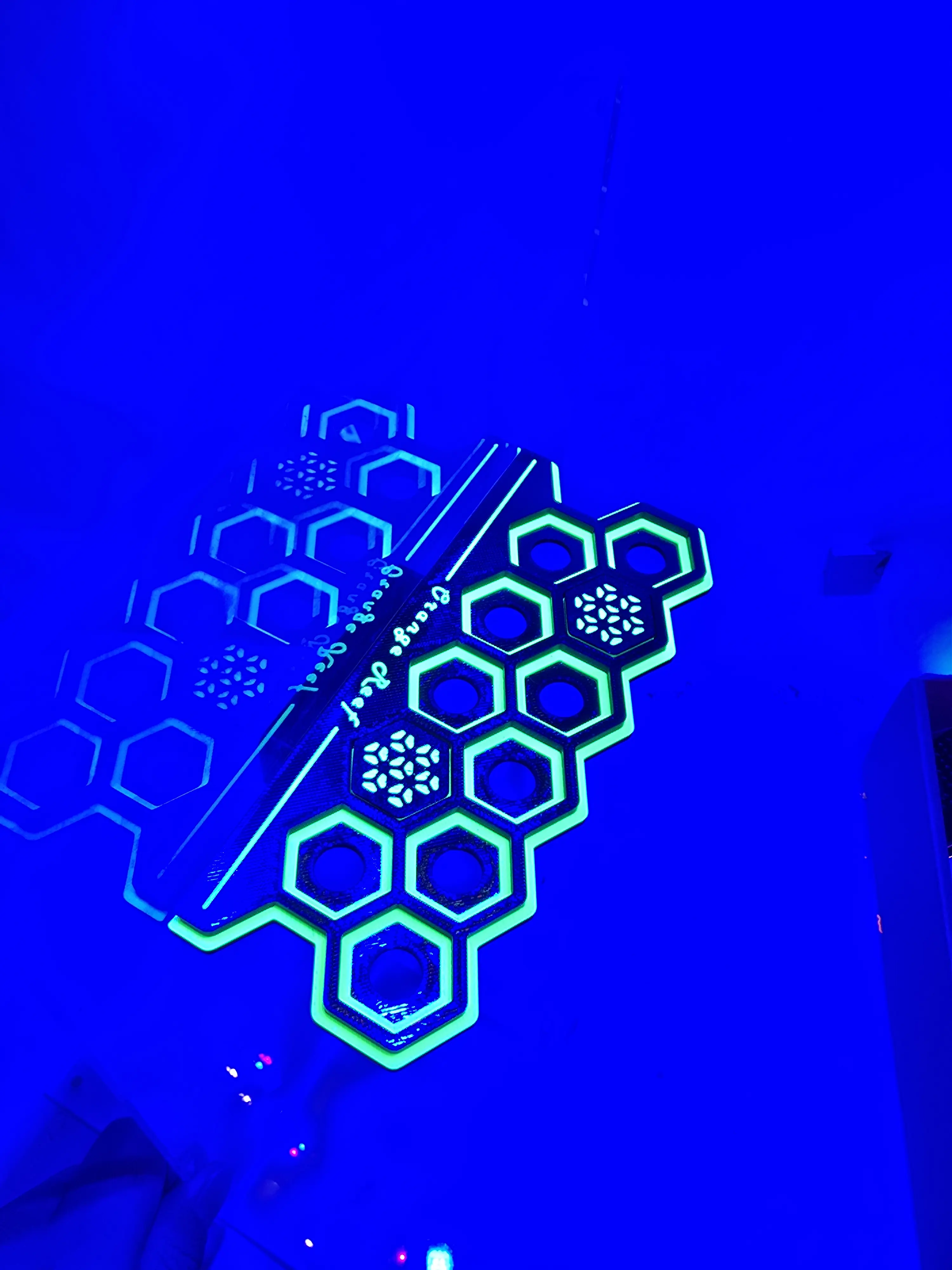 Hexagon Coral Frag Rack with UV-Responsive Finish – Magnetic Attachment, 3D-Printed, for Saltwater Aquariums decorative stone whitesands