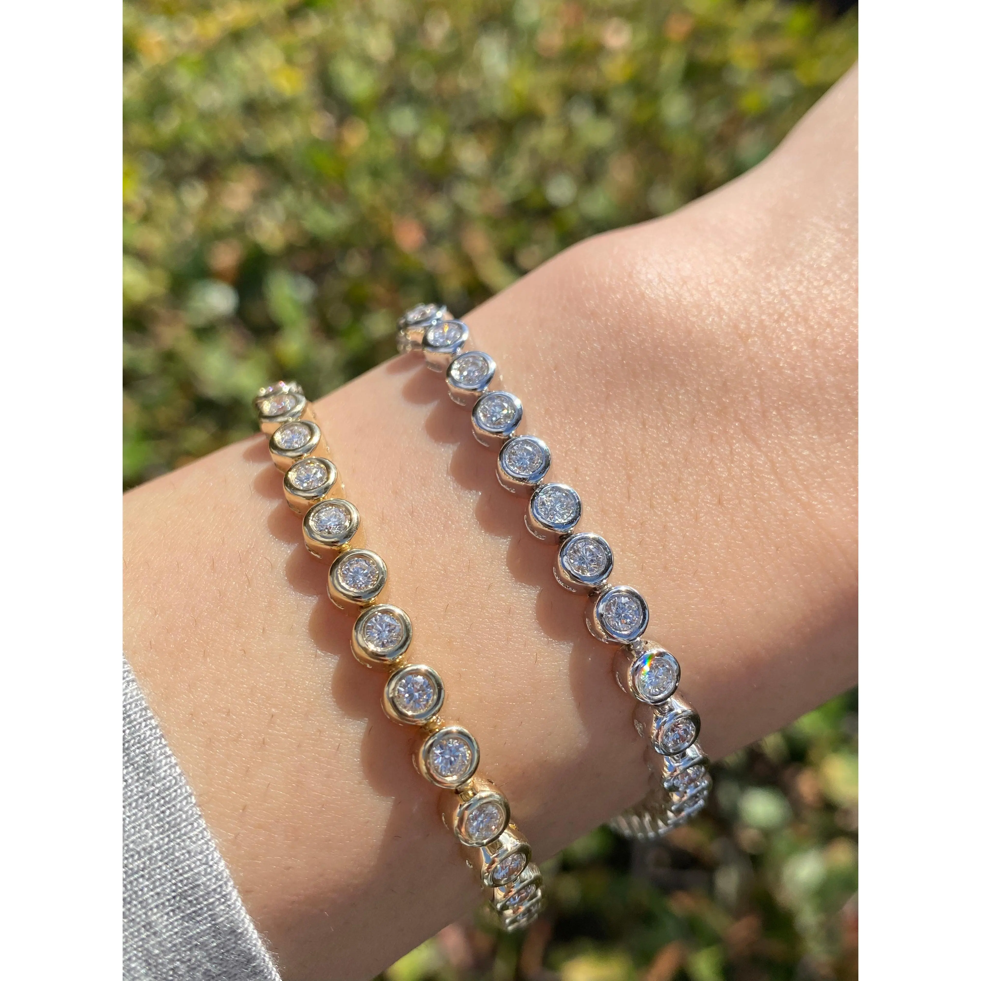 14K Gold Diamond Bezel Bracelet 14K Gold Diamond Bezel Bracelet
