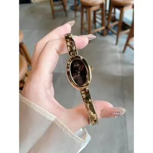 Elegant Women's Bracelet Watch, Artistic Design, High-End Feel, Perfect for Office Wear, Unique Style, New Arrival