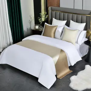 Contrast Queen Bed Runner, Gold Patchwork Bedding Decorative Accent Bedding Scarf for Hotel Home Guestroom