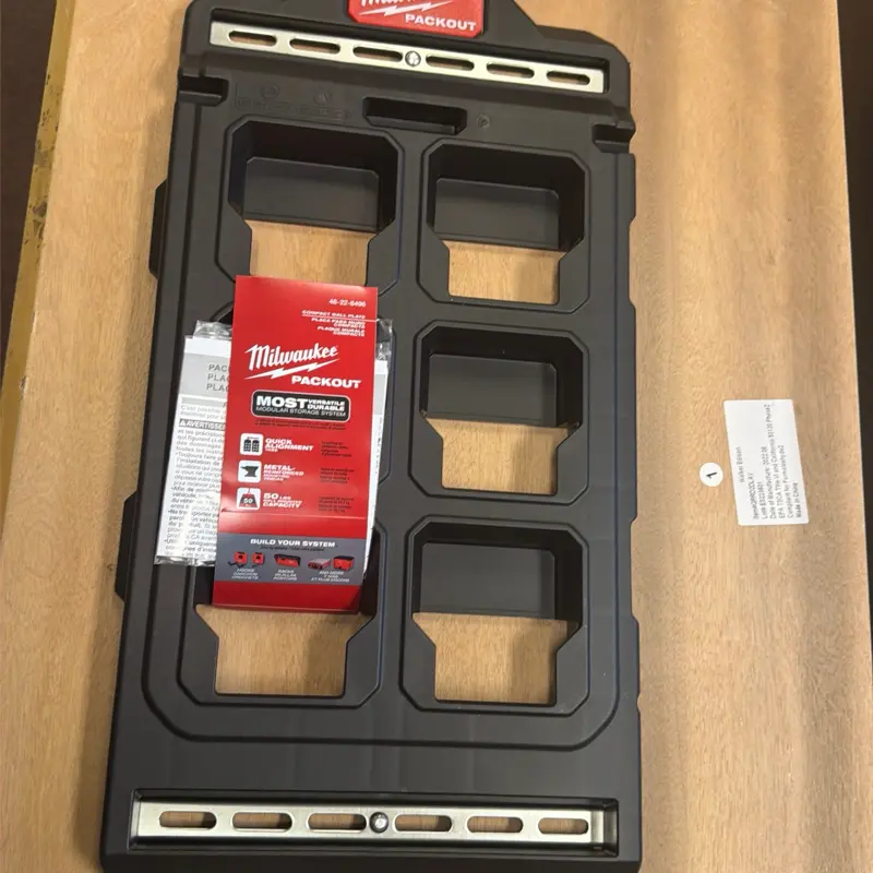 Milwaukee Packout compact wall plate