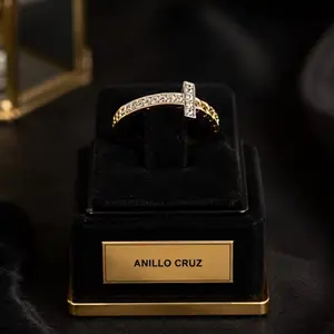 Anillo de cruz