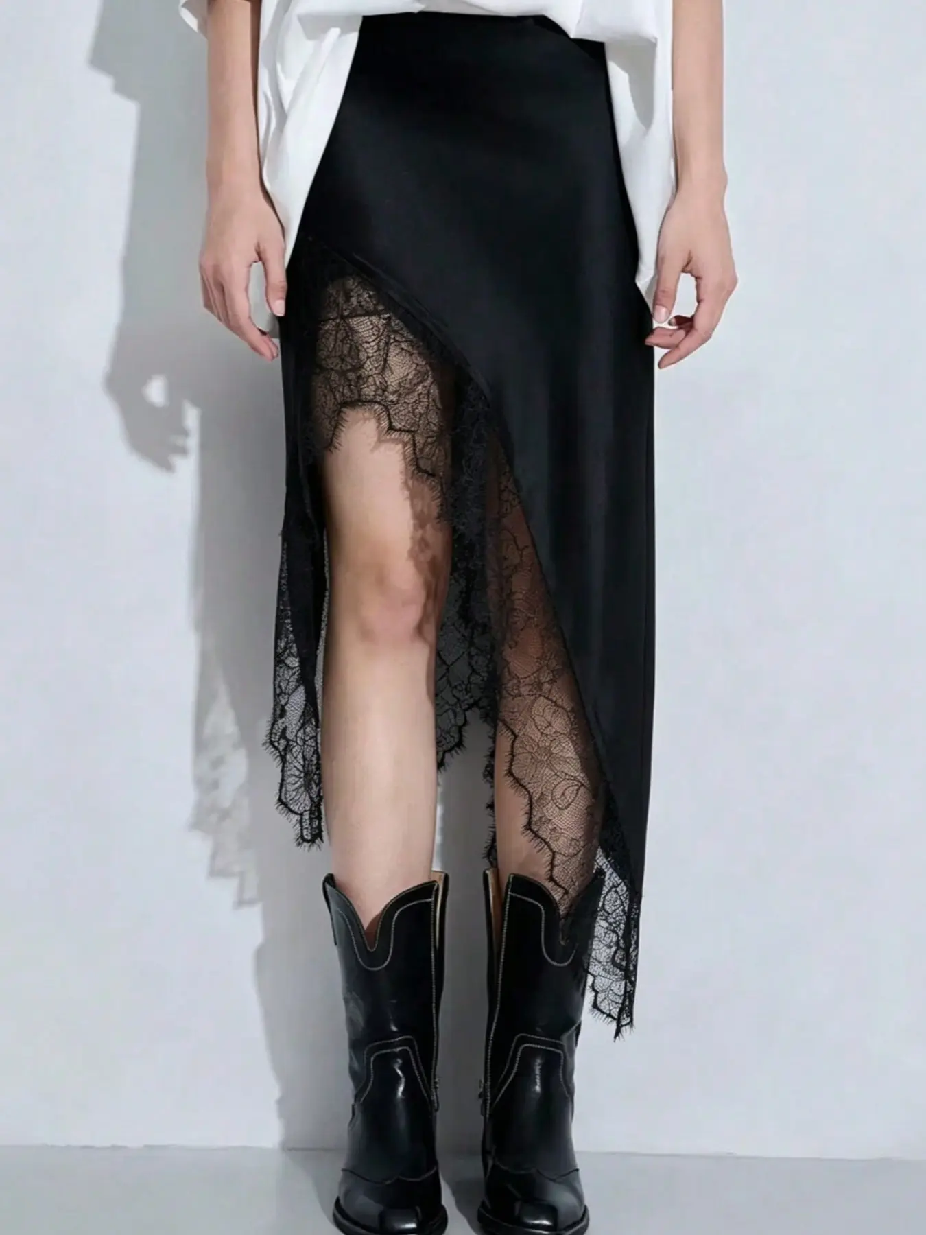 Indefeir New Summer Women's Dress, European Style Sweet Fashion Slim Fit Fitted, Lace Patchwork Asymmetrical Midi Slim Fitting Skirt, Versatile and Trendy, Womenswear