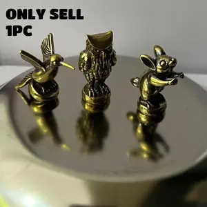 A small animal decorative hinge, door hinge magnetic suction decorative figurine decoration, suitable for desktop and door hinge holiday decoration, micro landscape animal design, making life more refined, Cute Animal Design, Desk Ornament