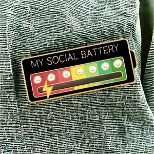 social battery enamel badges, adjustable pointer emotional expression badges, fun backpack/jacket accessories, humorous gifts between friends, metal badges, sliding and rotating emoticons, chest badges