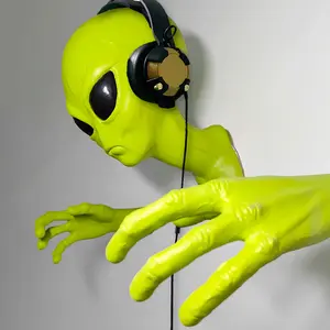 3D Green Alien Head & Hand Design Wall Mounted Decor, Mystery Horror Alien with Big Eyes, Creative Wall Hanging Ornament, Party Decoration, Creative Modern Decoration, Wall Art Decor for Home Living Room Bedroom