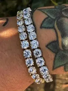 Fashion Shiny Bracelet with Micro Zirconia, Gold Plated Hip Hop Style, Perfect for Daily Wear, Parties, Jewelry Gift, Halloween Accessory, Fashionable Bangle