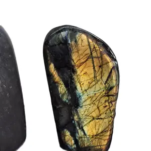 Large Labradorite Free-Form Crystal with Pink and Yellow Flash - 1.640 lbs 6 in. for Home Decor and Gemstone Collection - Healing Properties