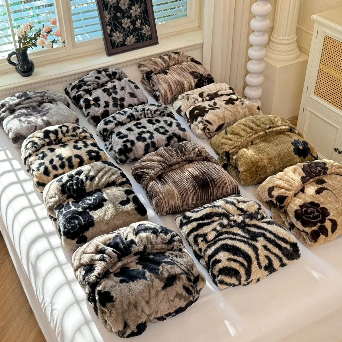 Luxury Faux Rabbit Fur Bedding Set – Leopard Print Sheets, Tiger/Butterfly Print, Soft Warm Fitted Sheet with Pillowcase, Solid Color Bed Set, All-Season Use, Breathable Soft Bedding, Perfect for Bedroom, Dorm, Sofa & Guest Room, Ideal Christmas Gift