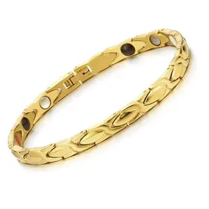 2026 hot-selling European and American fashion magnetic therapy magnet bracelet small fish retro creative detachable magnetic couple bracelet