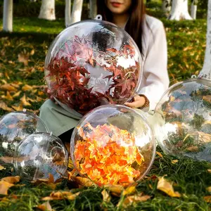 Two oversized transparent decorative balls, with a single size of 7.87 inches * 20 centimeters. They are perfect for DIY party decorations and are suitable for weddings, Valentine's Day, family gatherings, party during Ramadan and Christmas gifts.