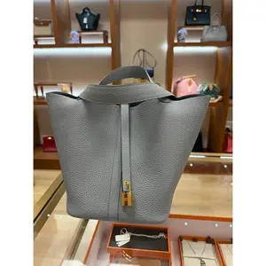 Pre-owned HERMÈS LEATHER Shoulder Bags PICOTIN 22 GRIS PANTIN