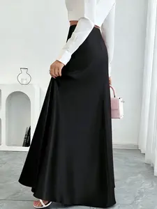 A black high-waisted maxi dress with a large skirt for women, suitable for summer, suitable for dating, light dinner parties, etc.