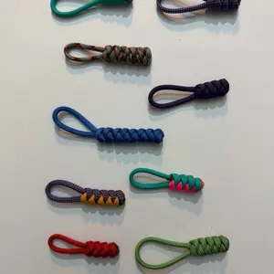 Paracord zipper pull without bead