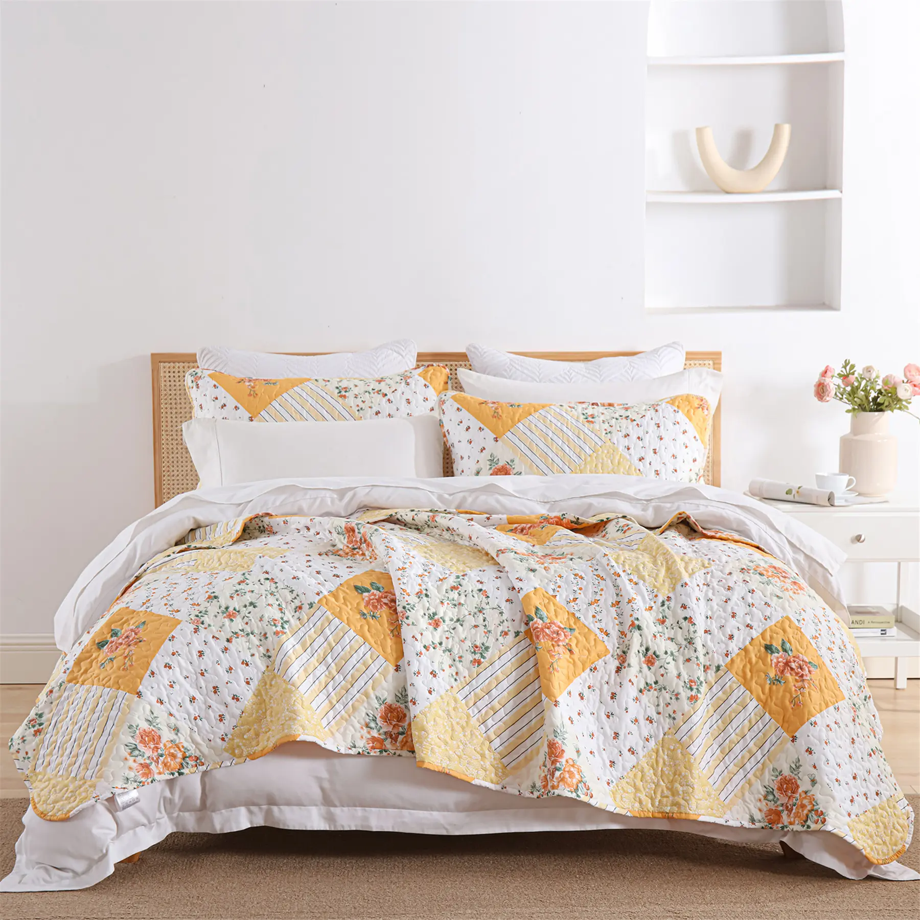 3 Pieces Quilt Set Queen/King Size Plaid Floral Boho Bedspread Coverlet Set Patchwork Reversible Bedding Set Soft Microfiber Flower for All Season