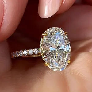 Elegant Oval Cubic Zirconia Engagement Ring - Classic Luxury 4-Prong Setting, Perfect for Weddings & Parties, April Birthstone, Ideal Valentine's Day Gift