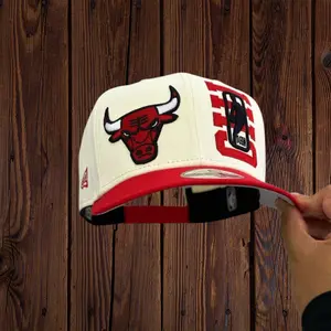 Chicago Bulls Flat Brim Snapback Cap | NBA Basketball Hat | Embroidered Bull Logo Baseball Cap | Urban Streetwear Fashion | Red Black White Adjustable Hat | TikTok Viral Product USA | Trending Sports Style | Best Seller 2026