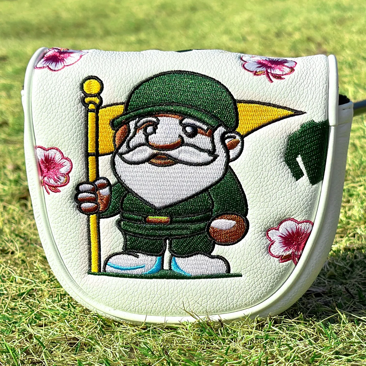 Cute Old Man Golf Club Head Cover, Durable Putter Protector, Golf Accessories, Golf Supply, Golf Gift Accessory, Essential for Daily Practice & Competition, Fun Game Lover Toy Accessory