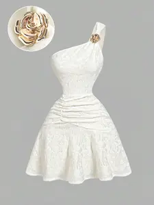 Women's New French Style Chic Fashion One-Shoulder Floral Decoration Pleated Hem Waist Cinching A-Line Dress, Elegant Party Wear