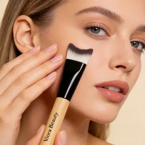 Viora Beauty Flat Fish-Tail Angled-Tip Foundation Brush, Soft Bristles Delicate Makeup Brush for Cream & Liquid Foundations, Flat-Shape Design for Seamless Blend & Flawless Makeup Look