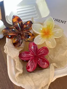 3-Piece Leopard Print Design Acrylic Material Flower Shape Hair Claw Set, Caramel Minimalist Clips for Women, Elegant & Versatile for Daily Summer Wear