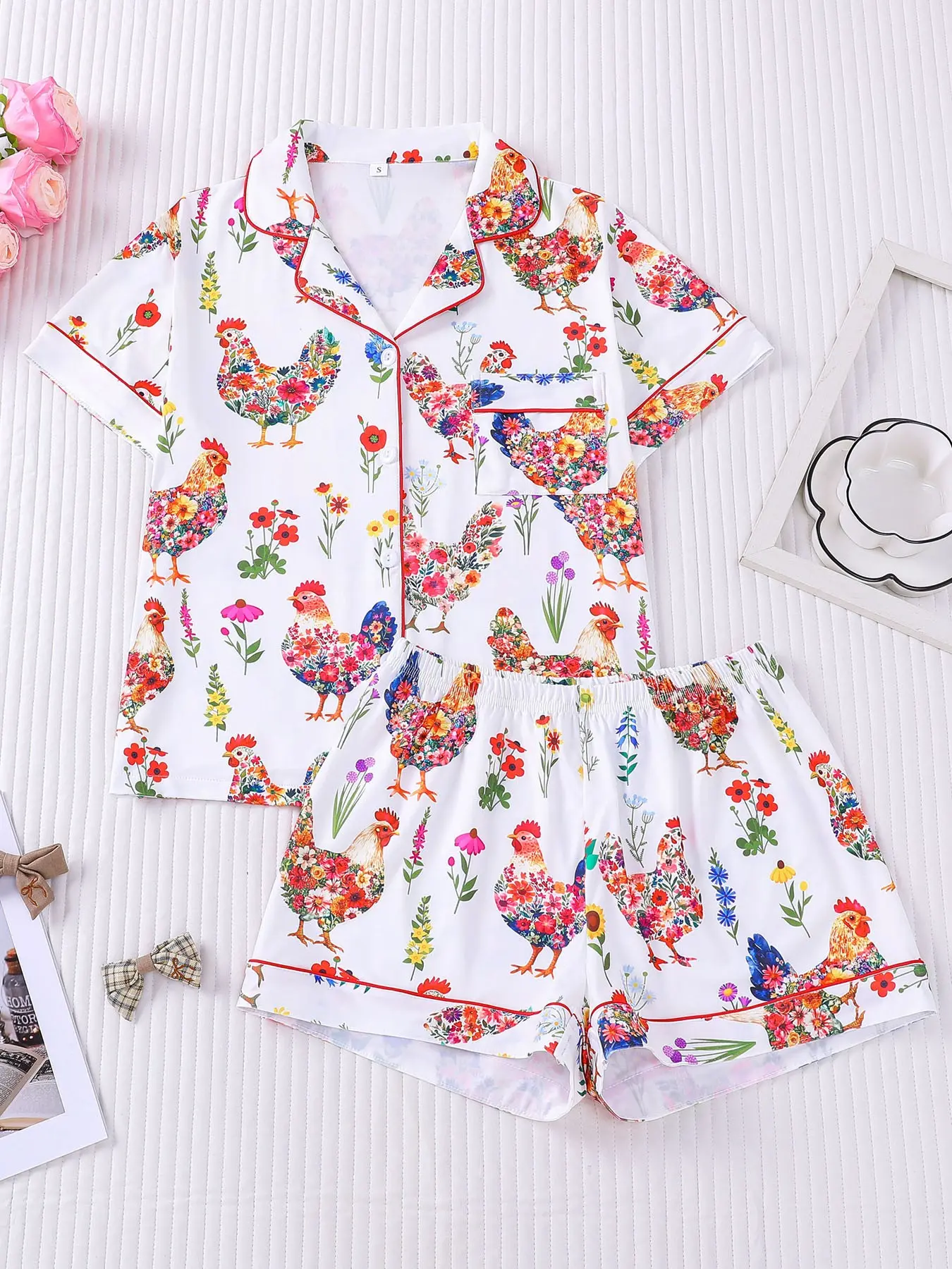 Women's 2-Piece Chicken & Floral Print Pajama Set, Pajamas Sets, Pjs, Short Sleeve Button-Down Top & Shorts, Soft Breathable Loungewear, Casual Homewear, Cozy All-Season Sleepwear