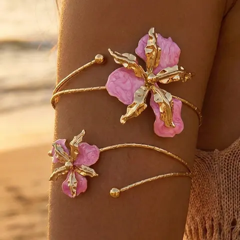 Tropical Island Vacation Style Sweet Romantic Luxury Fashion Metal Flower Open Arm Bracelet, Flower Design Bracelet, Bohemian Bracelets, Boho Style Bracelet, Exquisite Bracelet, Elegant Jewelry for Women, Perfect Gift Idea, Aesthetic Jewelry