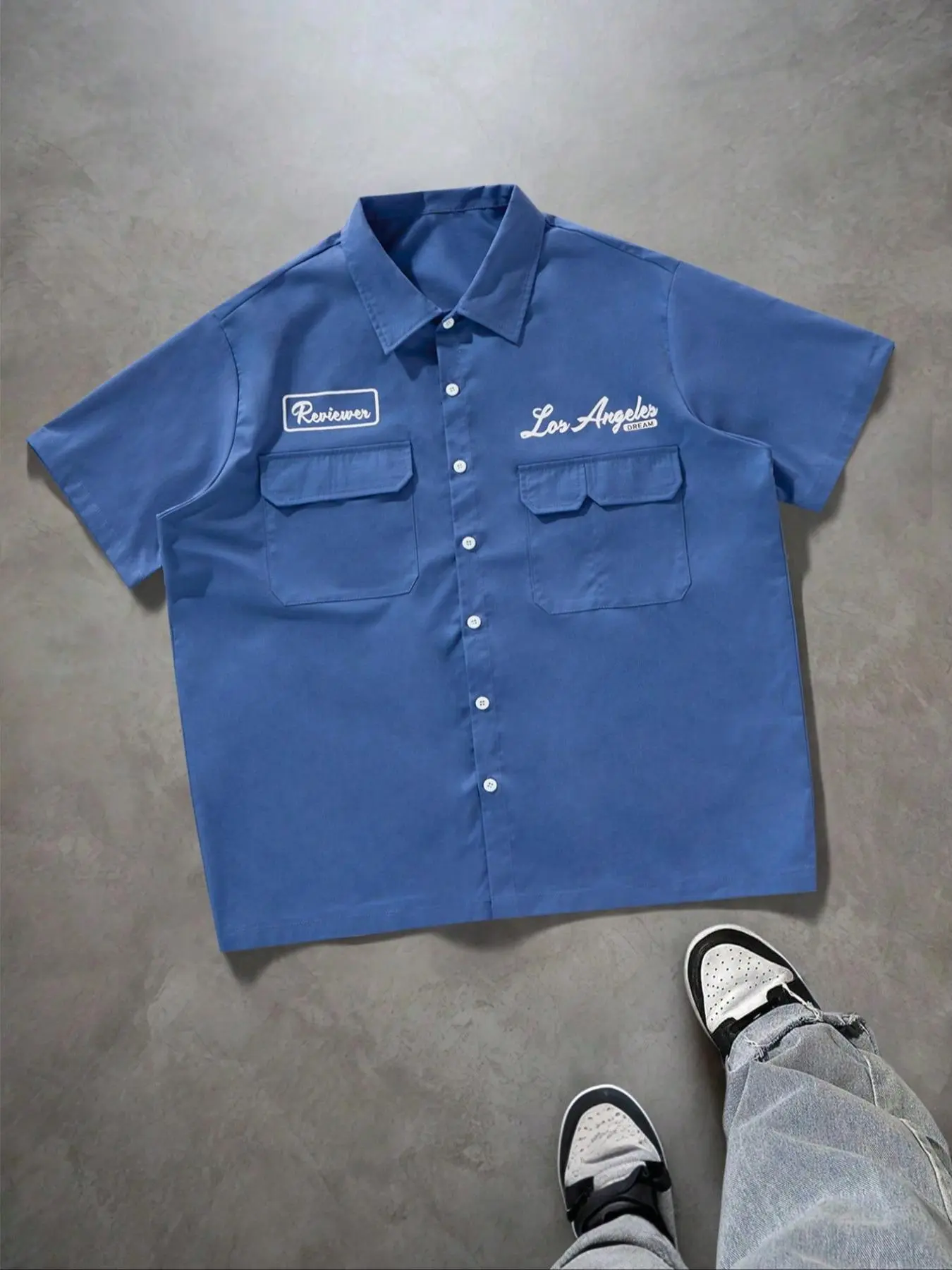 Men's Regular Fit Letter Print Short Sleeve Work Shirt, Casual Button Collared Style Shirt, Casual Comfy Pocket Button Down Top for Daily Wear, Casual Pocket Design, Button Up Tops, Men's Clothes for All Seasons