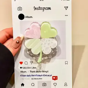 Cute Clover Phone Grip, Cartoon Phone Holder Stand, Universal Secure Grip Accessory for Smartphones