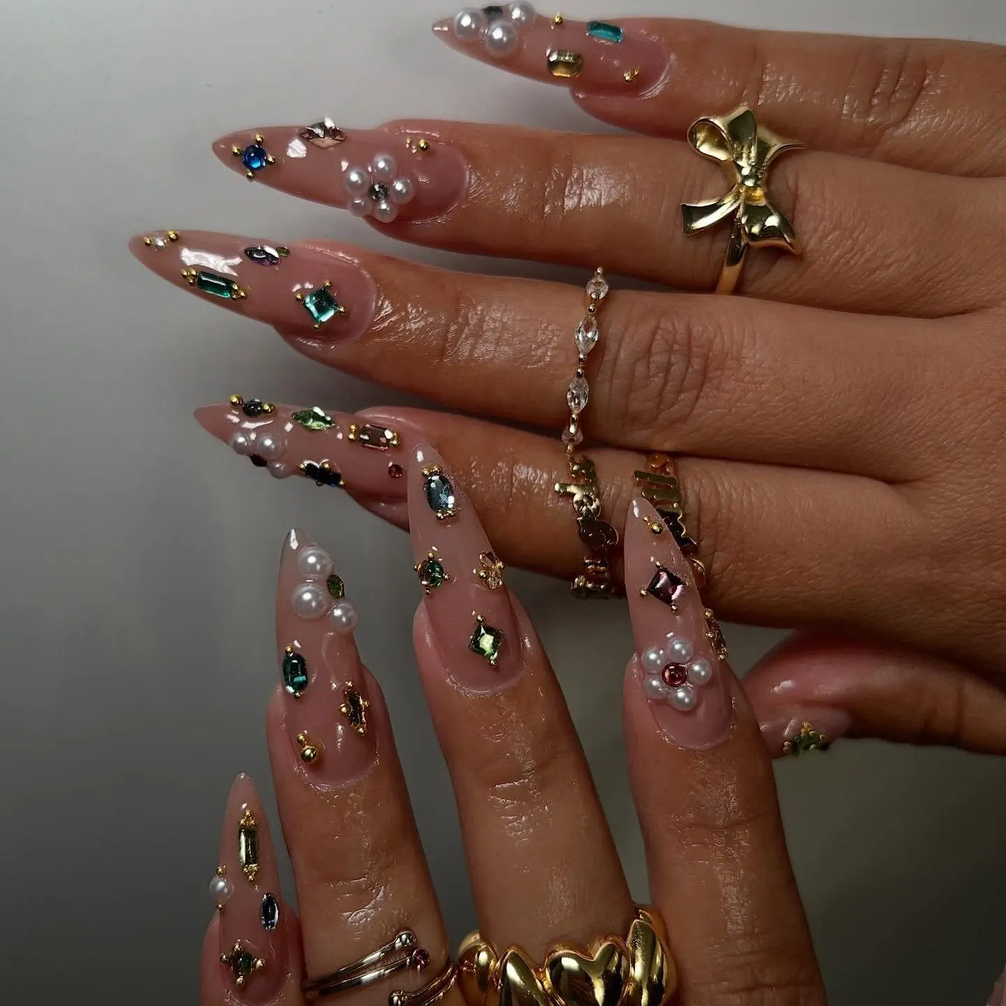 (MTO) BubbleNailArt Handcrafted Wearable Nail Art Fashion Hand Accessories - Multicolor Gemstone, 3D Pearl Flower Design Nails, Dramatic Stiletto Rhinestone Jewelry, Dramatic Handmade Nails