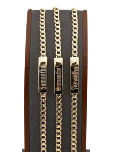 Beautiful 8-inch ID-style bracelet with a gold-plated heart. Laser engraving available. Write the name in a note or message.