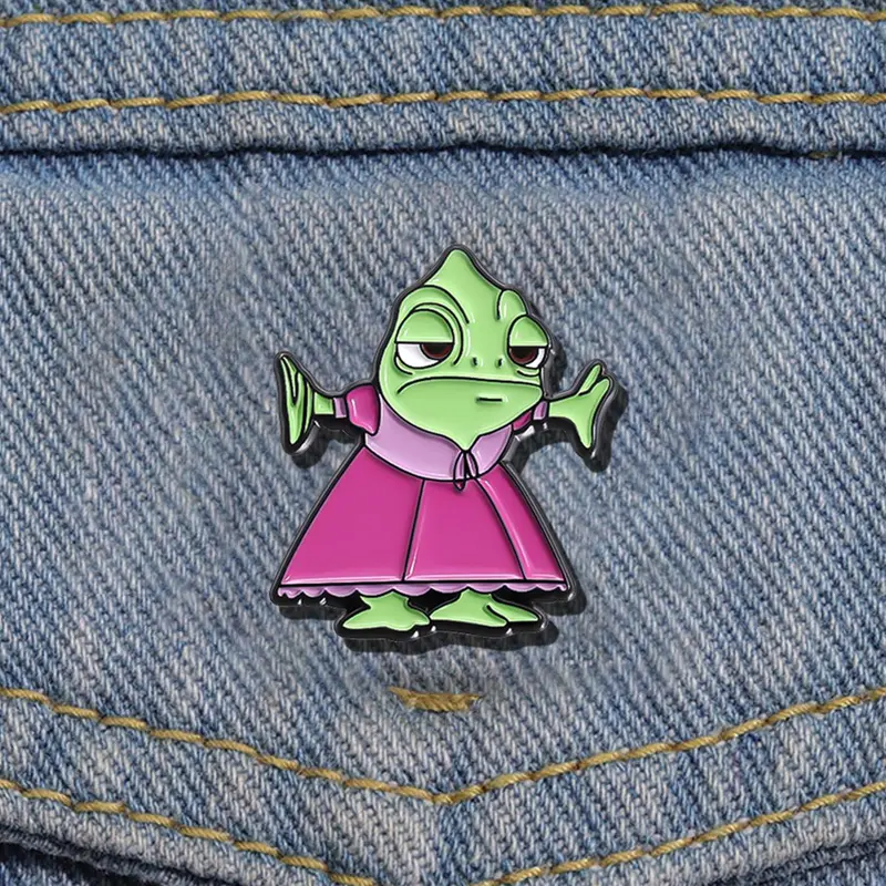 Cute Cartoon Enamel Brooch Pins, Alloy for Daily Clothing Decor, Trendy and Versatile Birthday Gift Accessory