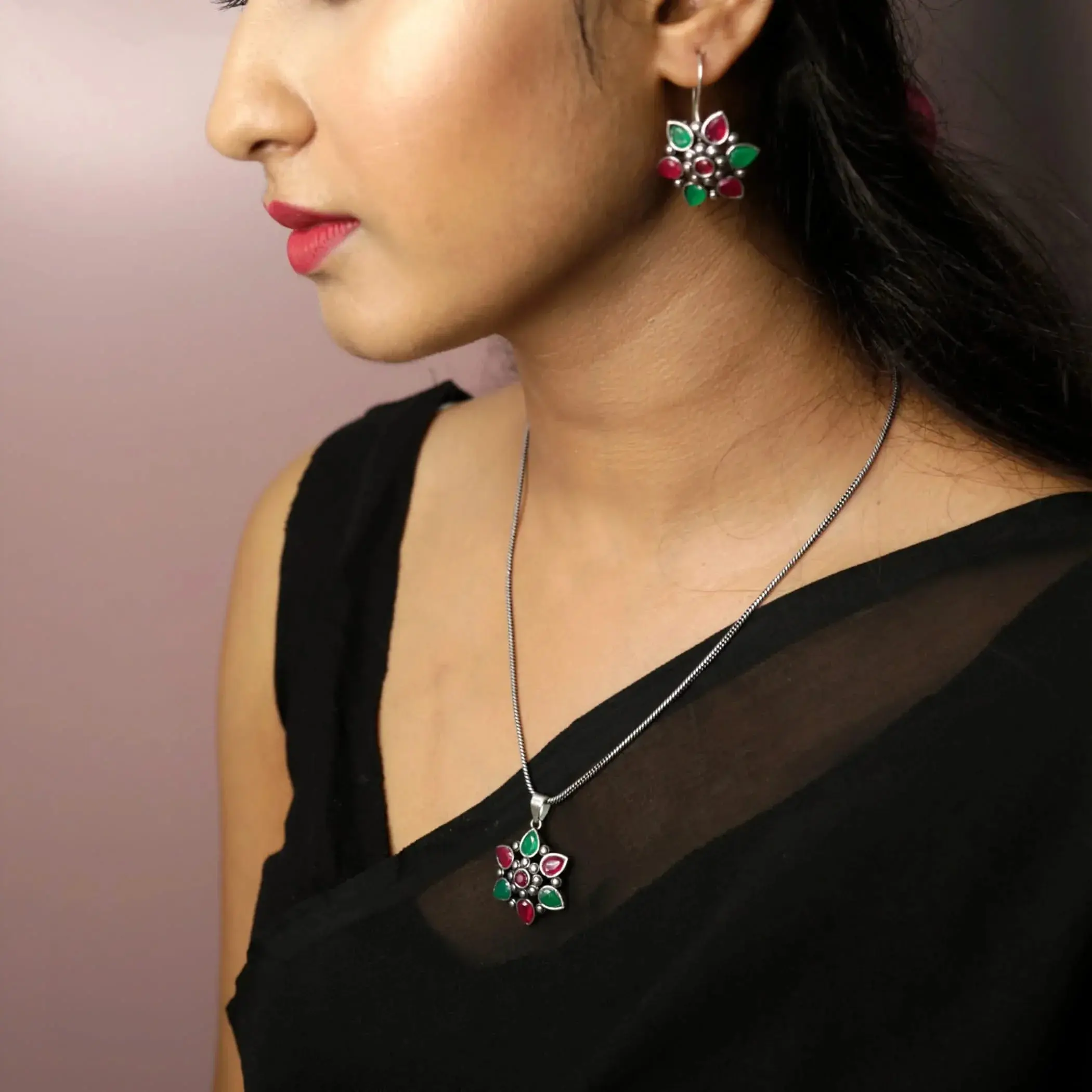 Exude Timeless Glamour | Traditional South Indian Stone Pendant Jewelry Set | Bollywood-Inspired Oxidized Metal Necklace | Adjustable Ethnic Jewelry