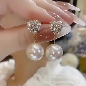 Silver Needle Shining Love Earrings Fashionable And Elegant Earrings