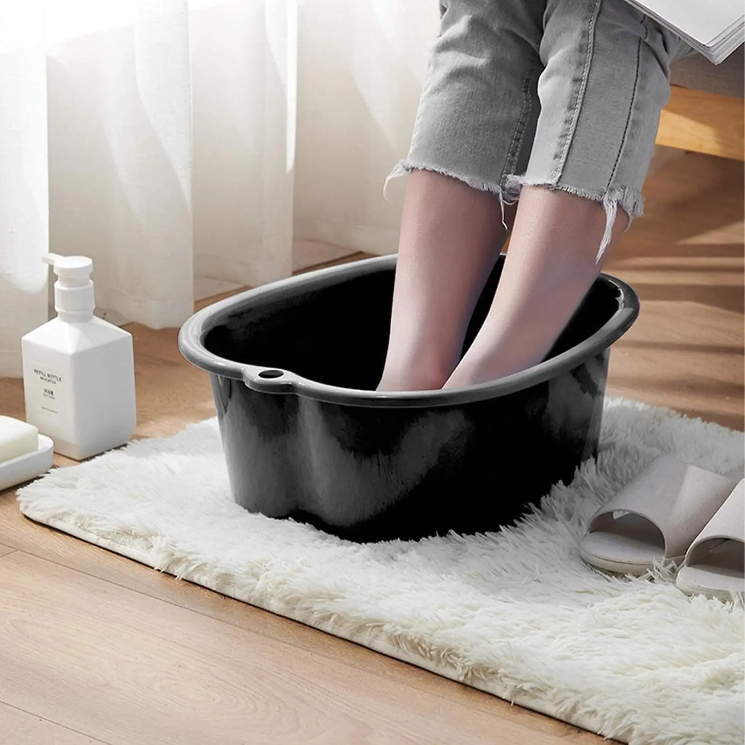 Foot Soaking Bath Basin, Large Plastic Foot Basin Bath Spa Tub Feet Massage for Soaking Foot,Toe Nails, and Ankles,Pedicure,Improved Sturdy Portable Feet Tub