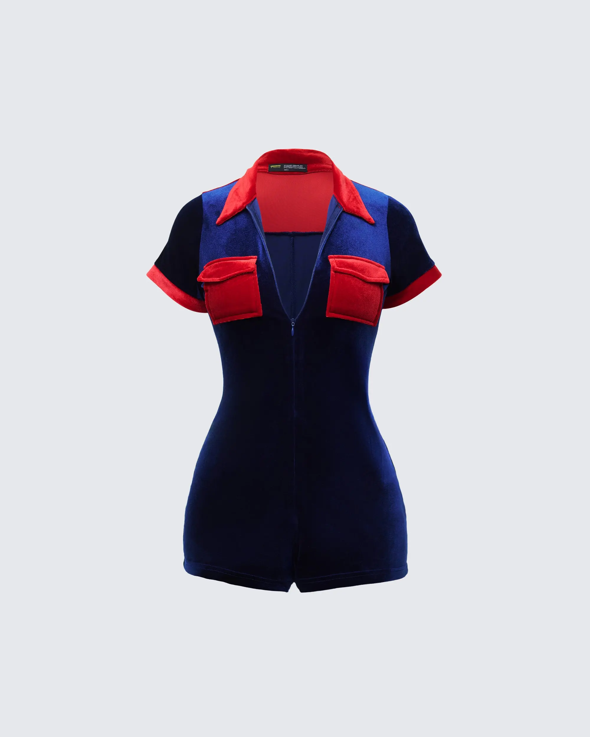 Women's Red Velvet-Polyester Blend Colorblock 70s Retro Collared Shortsleeve Zip-Front Fitted Mini Overalls with Spandex, Pockets, XS Size Option (Women's Suit & Set)