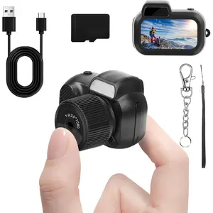HD Mini Keychain Camera, vintage micro design, equipped with an 8GB memory card, supports resolution for retro snapshots. Features 6 built-in filters and a 0.96-inch HD micro retro video recorder, ideal for travel, study, and outdoor activities.Y3000