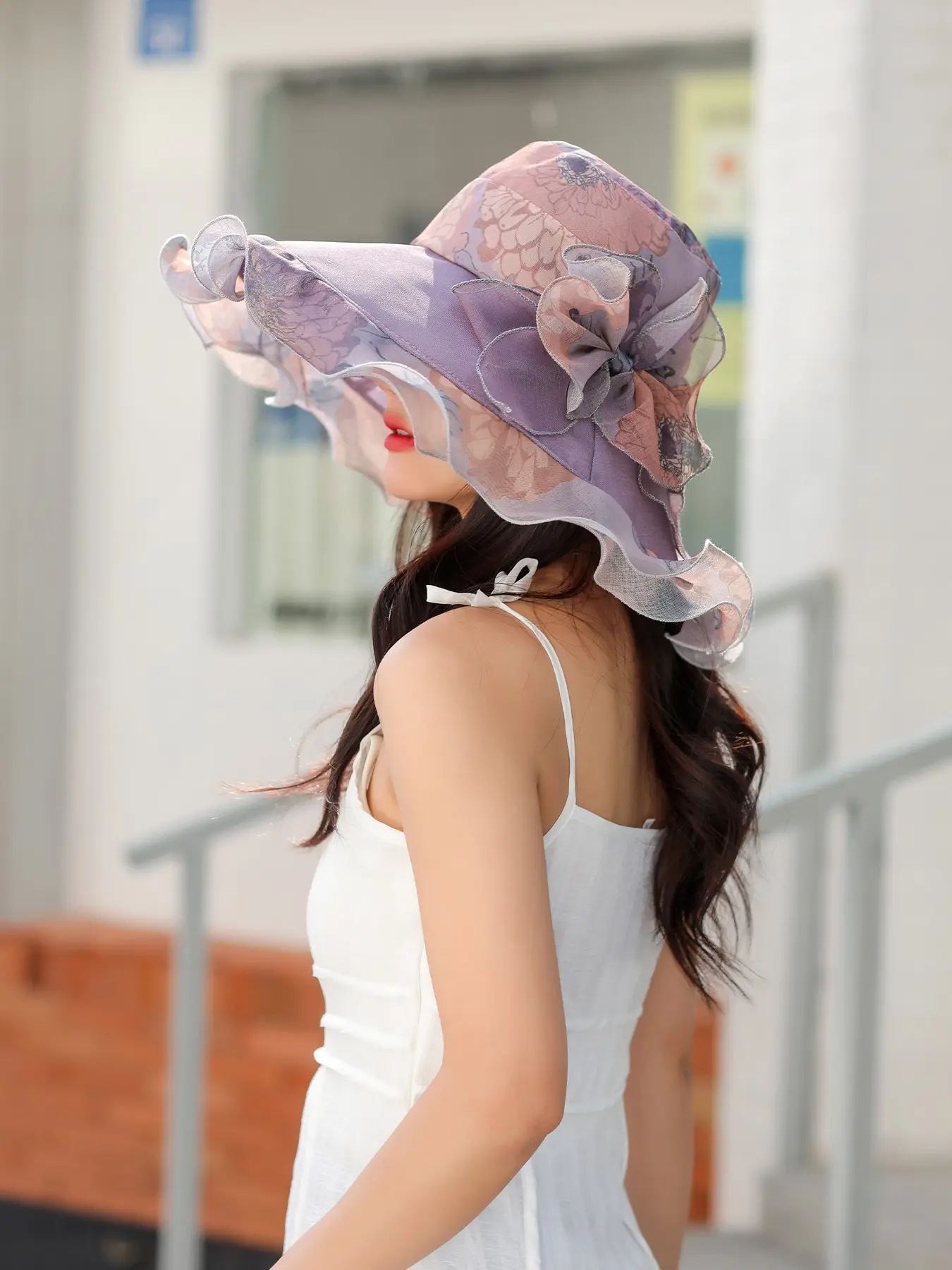 Elegant Wedding Bridal Fascinator Hat for Women, Organza Lightweight Sun Hat with Flowers, Large Wide Brim Tea Party Dress Hat, Kentucky Derby Cap