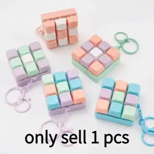New 9-Grid Keyboard Stress Relief Toy, Button Press Keychain, Sensory Fidget Keychain, Adult Relaxation Time Killer, Gift for Friends Birthday Present
