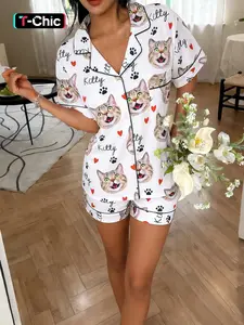 2-piece Valentine's Day white background full of raccoon cat, heart pattern, fitted short sleeved soft top, small pocket collar button design, elastic waistband, home casual women's sleepwear set, Loungewear, Pajama