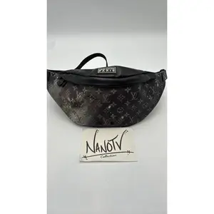 Pre-owned Louis Vuitton Leather Luxury Bags & Accessories Monogram Dicovery Galaxy BumBag Date Code: MI4148 Entrupy ID: KVBW2KX