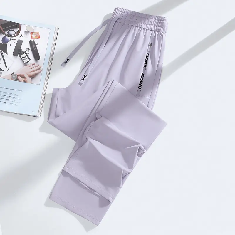 Flat mouth   light purple