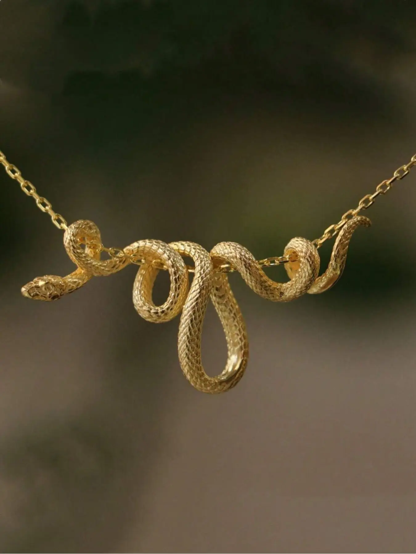 Glittering Golden Silvery Snake Chain Necklace - Edgy Punk Rock Hip Hop Jewelry - Daring Unique Snake Pendant for Women & Men - Versatile Party Gift - Exquisite Chain Jewelry - Fashionable Jewelry Accessories