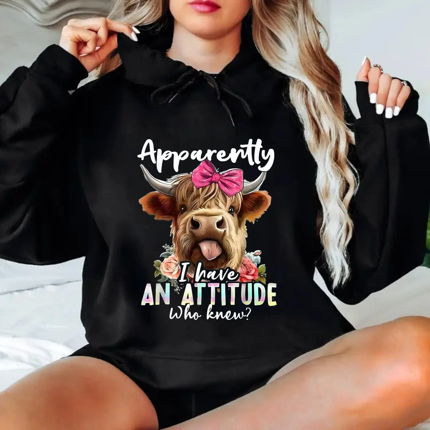 Women's Funny Highland Cow Graphic Sweatshirt, Casual Oversized Fleece Top with 'Attitude' Print for Fall Winter Streetwear (Hoodie/Crewneck), Animal