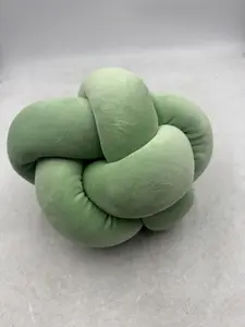 Knot Pillow - Mint