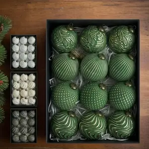 Vintage Style Christmas Tree Decorations, and Silver Color Balls, Perfect for Wedding Party Decoration Supplies