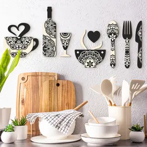 A 2D wooden wall decoration set, Wall hanging ornament, Decorative hanging piece, including fork, cup, wine glass, is suitable for kitchens, cafes. It can be used as wall decoration, home decoration signs