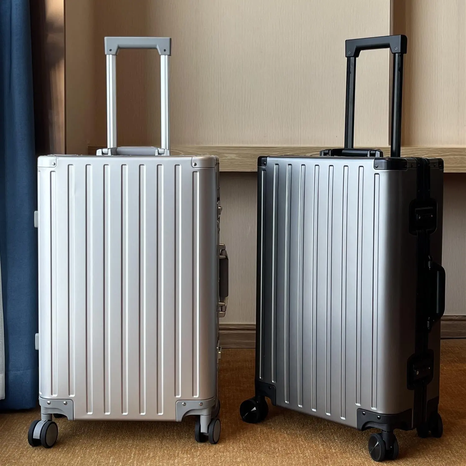 Unbranded Unisex Aerospace-Grade Aluminum-Magnesium Alloy Metal Luggage, TSA-Approved Airlines-Light 20-in (Carry-On)/24-in/29-in (Checked, 35*22*54cm), Silent 4-Wheels, Impact-Arc Corners, Adjustable Telescopic Rod, Ideal Mother's Day Gift