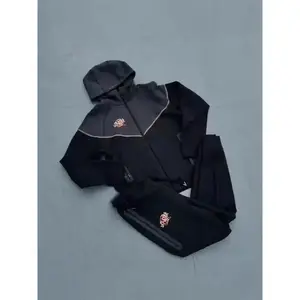 Windbreaker Windproof Hooded Sports Jacket Hip Hop Style European American Co-Branded Leisure Coat for Unisex rain jacket womens  gym  wear(Raincoats)